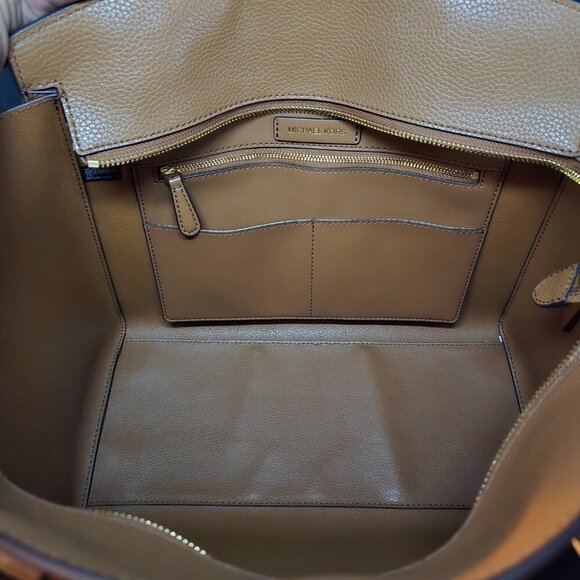Michael Kors Chantal Tote Camel Pebbled Leather Gold Hardware Classic Luxury Bag - Picture 12 of 12